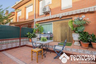 Casa adosada en venta en Roc Blanc en Terrassa