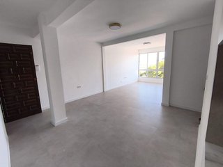 Piso en venta en Juan XXIII en Alicante