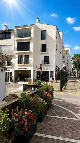 Piso en venta en Puerto Banús en Marbella