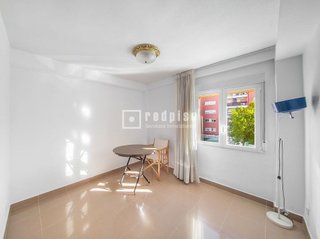 Piso en venta en Valderas - Los Castillos en Alcorcón