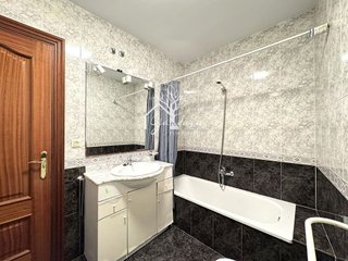 Piso en venta en Ares