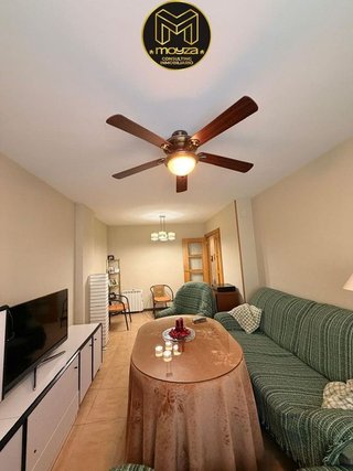 Piso en venta en Huelma