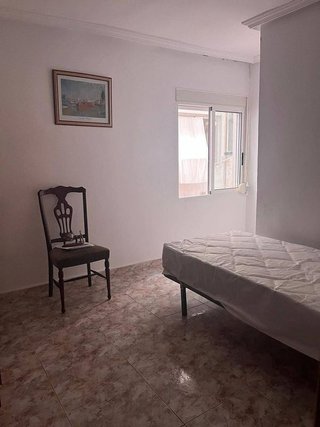 Piso en venta en Virgen del Remedio en Alicante