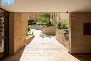 Piso en venta en Bola de Oro - Serrallo en Granada