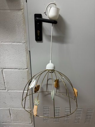 Lámpara infantil jaula decorada
