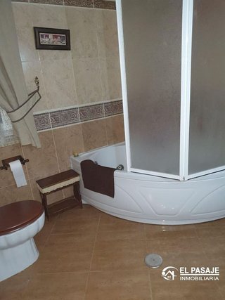Chalet en venta en San Gonzalo en Linares