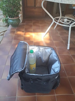 Nevera portátil negra