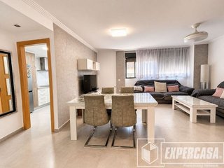 Casa adosada en venta en Alameda Park en Manises