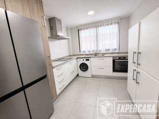 Casa adosada en venta en Alameda Park en Manises