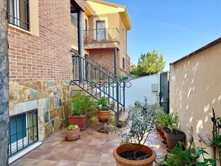 Casa adosada en venta en Cabanillas del Campo