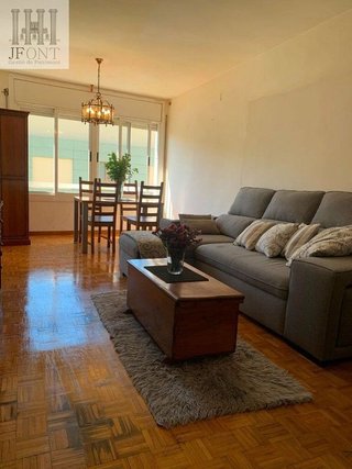 Piso en venta en La Salut en Barcelona