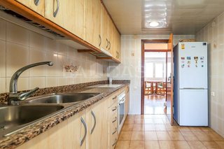 Piso en venta en Bellvitge en Hospitalet de Llobregat, L´