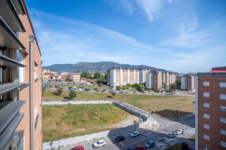 Piso en venta en Tenderina Alta - Fozaneldi en Oviedo
