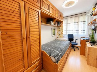 Piso en venta en Media Legua en Madrid