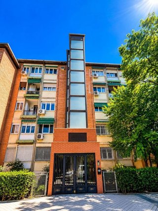 Piso en venta en Media Legua en Madrid
