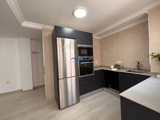 Piso en venta en Parque Victoria Eugenia en Málaga