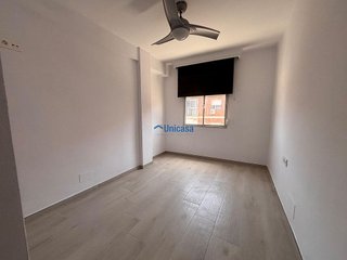 Piso en venta en Parque Victoria Eugenia en Málaga