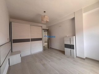 Piso en venta en Parque Victoria Eugenia en Málaga
