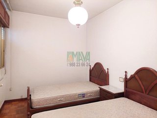 Piso en venta en Residencia en Ourense