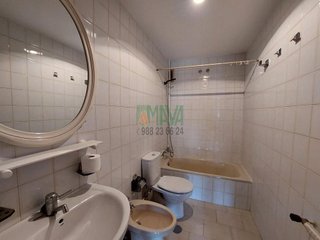 Piso en venta en Residencia en Ourense