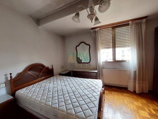 Piso en venta en Residencia en Ourense
