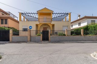 Chalet en venta en Ogíjares