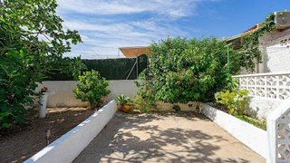 Chalet en venta en La Siesta - El Salado - Torreta en Torrevieja