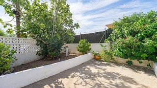 Chalet en venta en La Siesta - El Salado - Torreta en Torrevieja