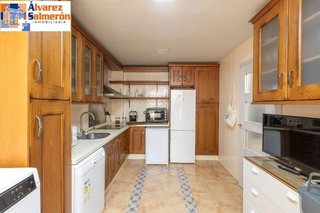 Casa adosada en venta en Almanjáyar en Granada
