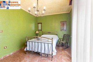 Casa adosada en venta en Almanjáyar en Granada