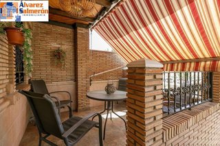 Casa pareada en venta en Ogíjares