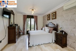 Casa pareada en venta en Ogíjares