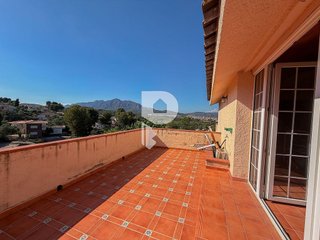 Casa adosada en venta en Can Rial en Esparreguera