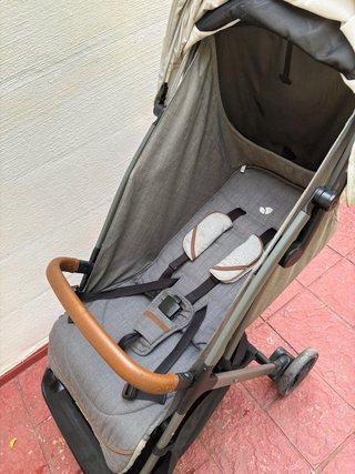 Silla de paseo Joie Urban ligera