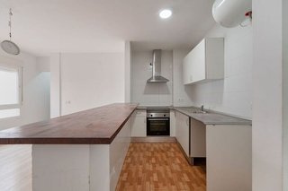 Piso en venta en Parque Victoria Eugenia en Málaga