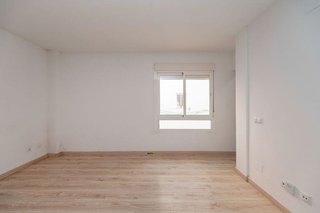 Piso en venta en Parque Victoria Eugenia en Málaga