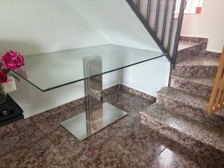 Mesa de cristal diseño moderno