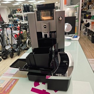 Cafetera JURA W4 Profesional (café en grano y molido)