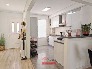 Casa adosada en venta en Lardero