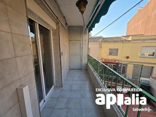 Piso en venta en Creu de Barberà en Sabadell