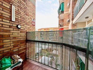 Piso en venta en Sant Antoni en Barcelona