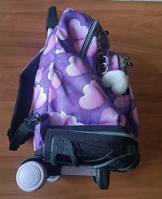 Mochila Totto Morada Corazones Ruedas
