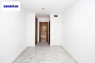 Piso en venta en Bola de Oro - Serrallo en Granada
