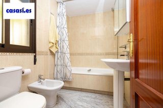 Piso en venta en Bola de Oro - Serrallo en Granada