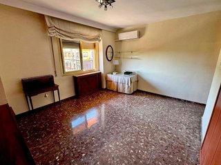 Piso en venta en Hospital en Jaén