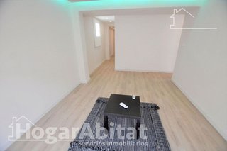 Piso en venta en Benicalap en Valencia