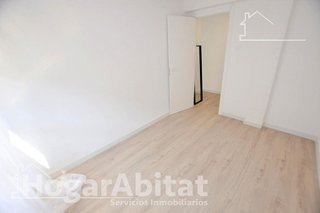 Piso en venta en Benicalap en Valencia