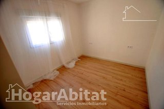 Piso en venta en Benicalap en Valencia