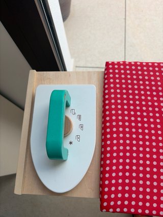 Tabla de planchar infantil con accesorios