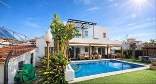 Chalet en venta en Empuriabrava en Castelló d´Empúries
